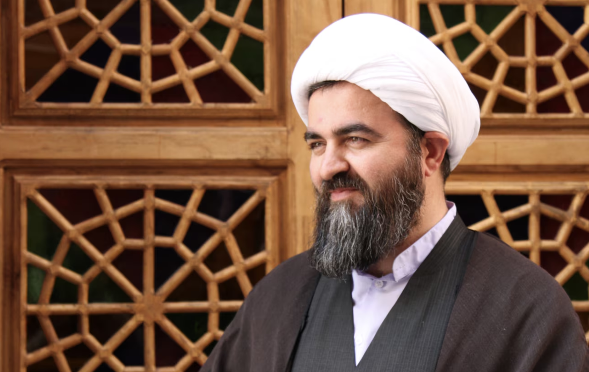 مامۆستایەکی ئایینی شیعە بە دانانی بارمتە ئازاد دەکرێت