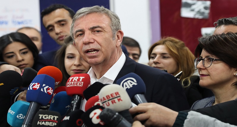 مه‌نسور ياڤاش خۆى بۆ سه‌رۆكايه‌تیى توركيا  کاندید دەکات