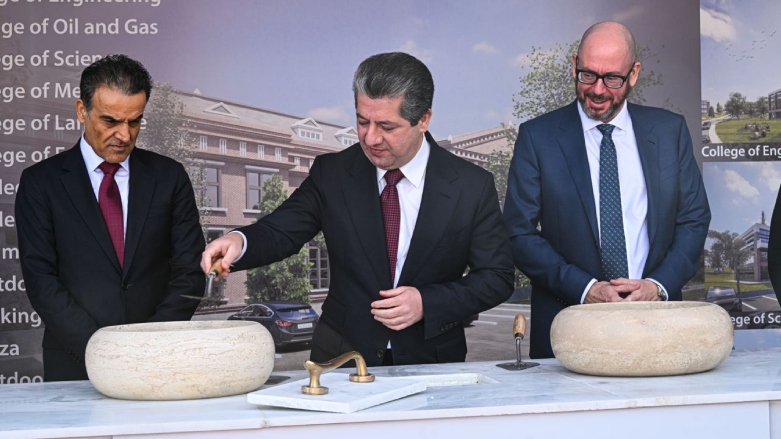 مەسرور بارزانى: لەگەڵ بەغدا لە گفتوگۆکان بەردەوام دەبین