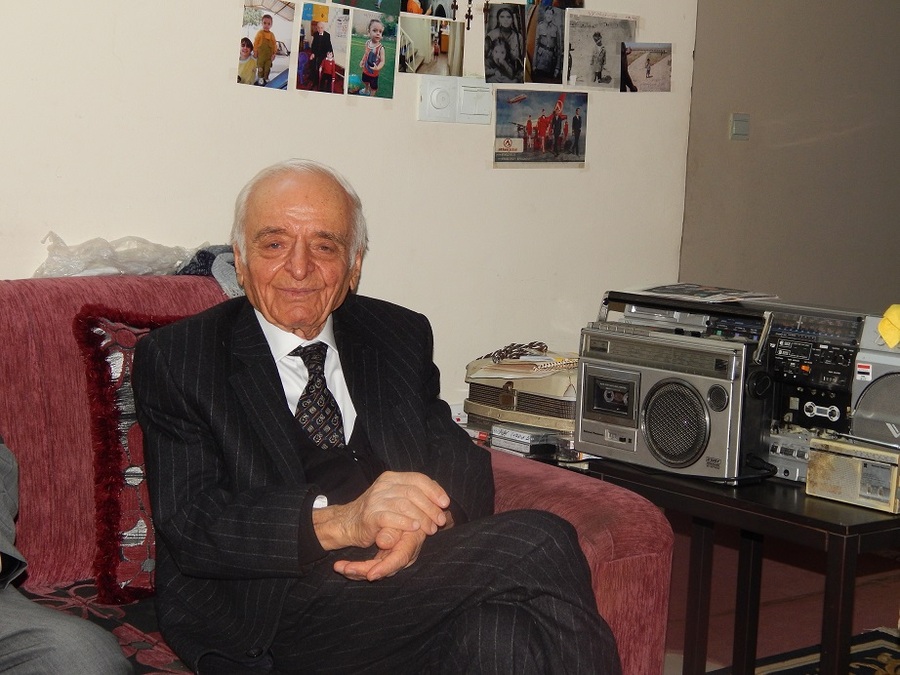 ڕێز لە بنەماڵەى هونەرمەند باکوورى دەگیرێت