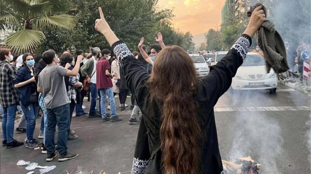 پەرلەمانی ئێران پرۆژەیاسایەکی توندی بۆ رووبەڕووبوونەوەی ژنانی ئازادیخواز راگەیاند