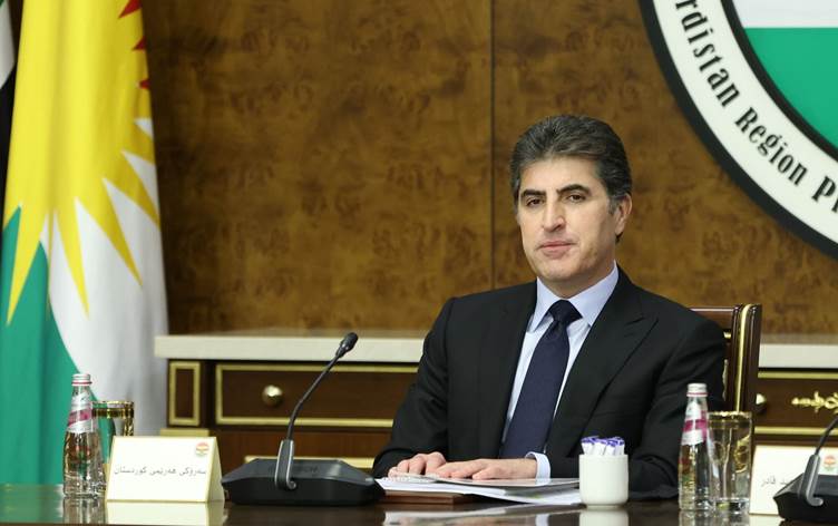 سه‌رۆك نێچیرڤان بارزانى سه‌ره‌خۆشى له‌ پارێزگارى سلێمانى ده‌كات