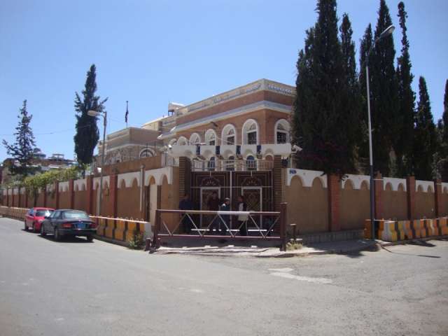 دوای لیبیا عێراق باڵیۆزخانەی خۆی لە یەمەن دەكاتەوە