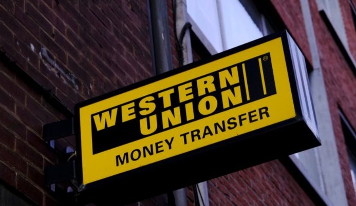 بانكی ناوەندی عێراق خزمەتگوزاریەكی دارایی دەوەستێنێت