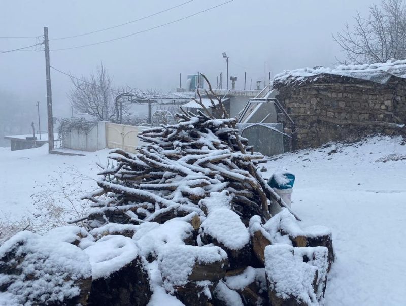 بەفربارین لە سنوری حاجی ئۆمەران بەردەوامە
