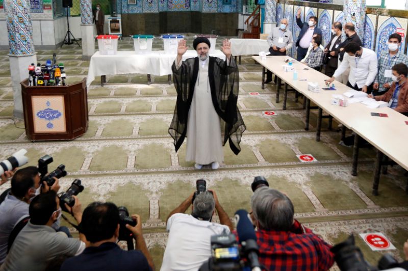 کاردانەوەی بەرپرسانى ئێران بەرانبەر سەرکەوتنی رەئیسی