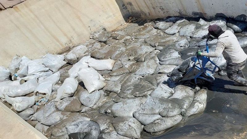 لەناو مەنهۆڵەکانى هەولێر (400) تۆن خۆڵ و خاشاک دەردەهێندرێت